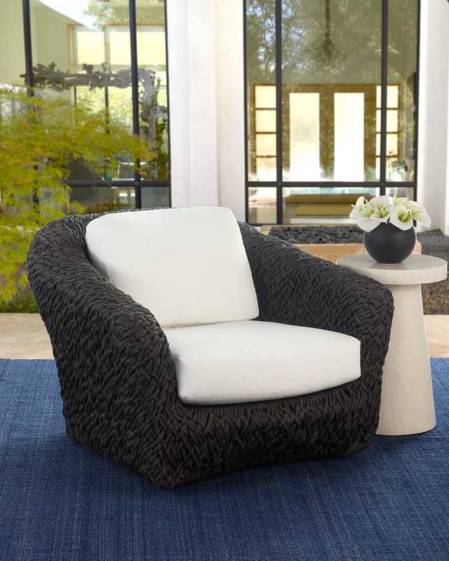Carter Outdoor Swivel Lounge Chair